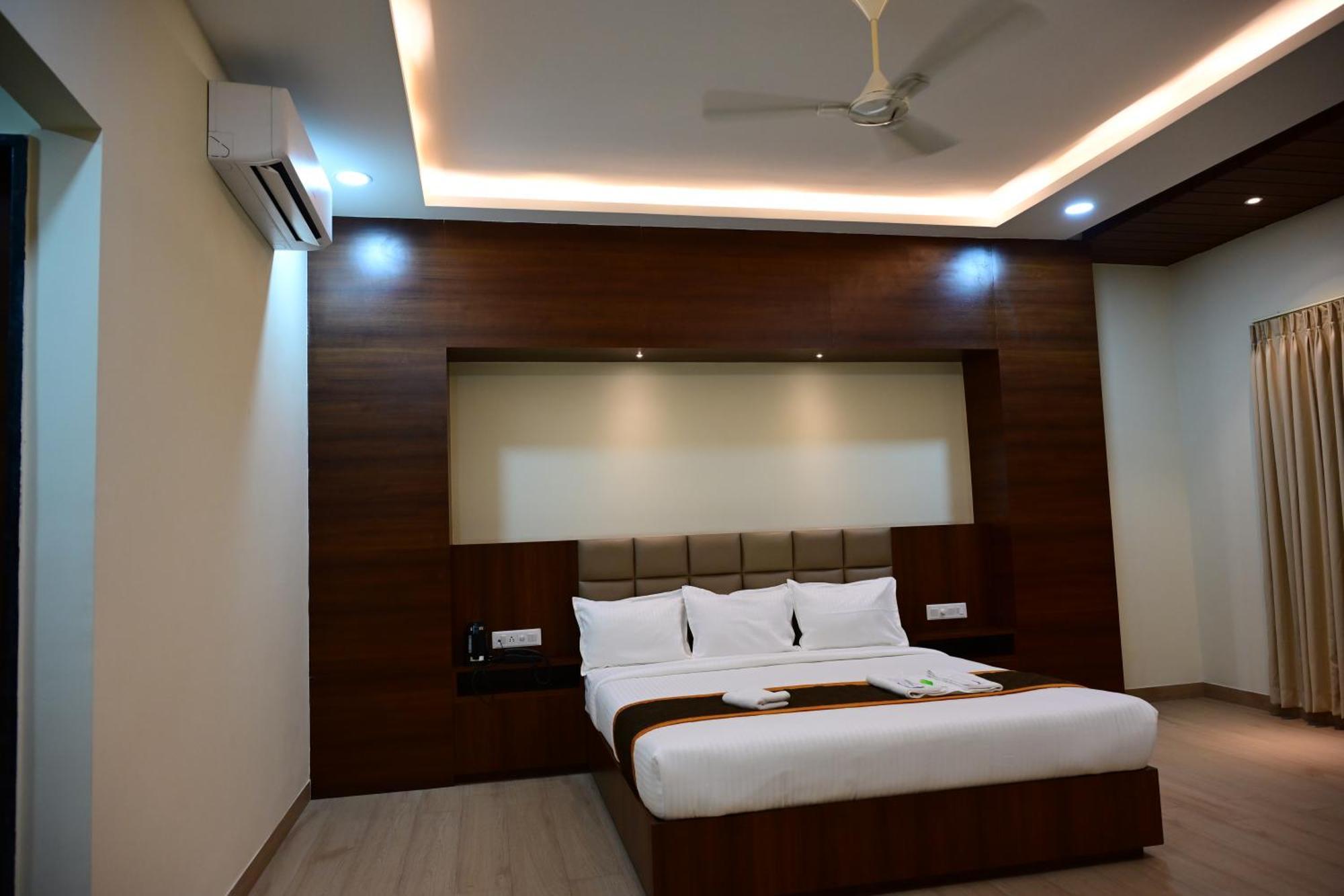 Unnati Stay Inn Vijayapura Биджапур Экстерьер фото