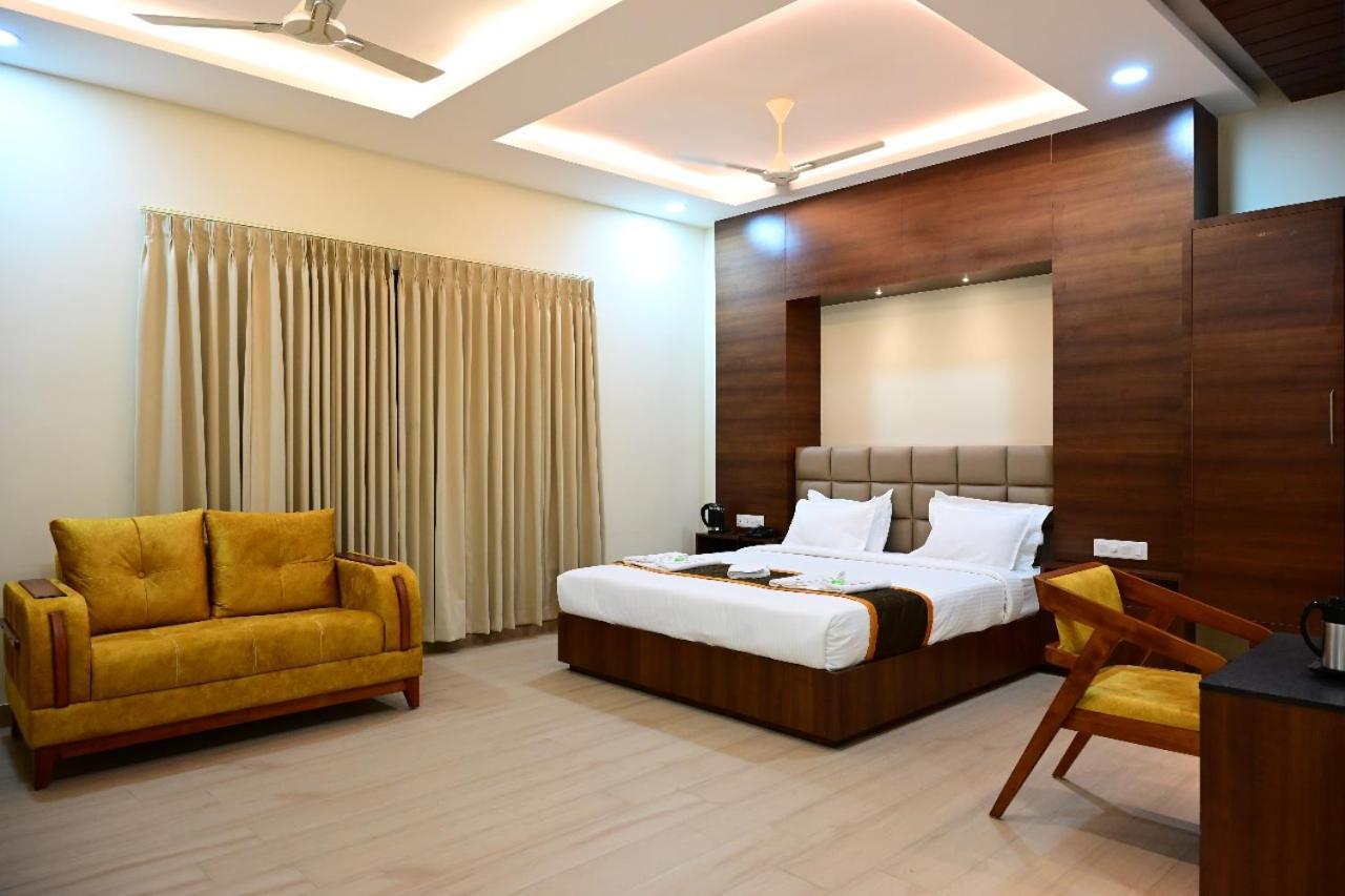 Unnati Stay Inn Vijayapura Биджапур Экстерьер фото